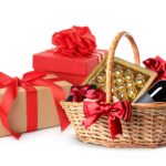 Why You Should Choose Gift Hampers Online For Valentine's Day